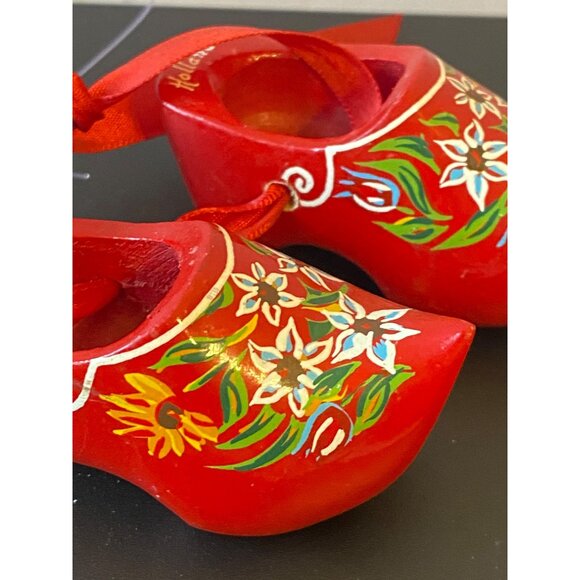 Mini Hand-Painted Wooden Dutch Clogs With Floral Design & Red Ribbon From Hollan - Picture 4 of 9